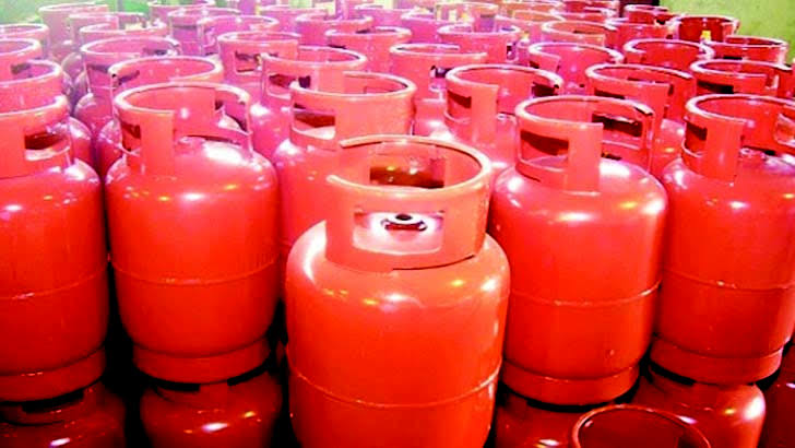 বাড়তে পারে এলপি গ্যাসের দাম