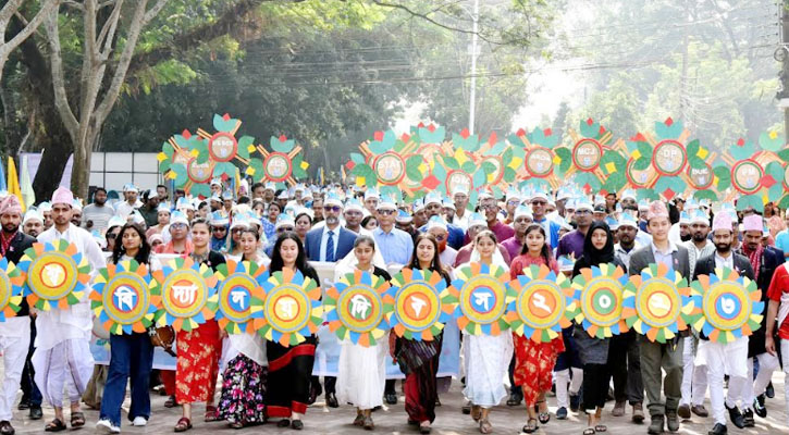 নানা আয়োজনে উৎসবমুখর পরিবেশে খুলনা বিশ্ববিদ্যালয় দিবস উদযাপন