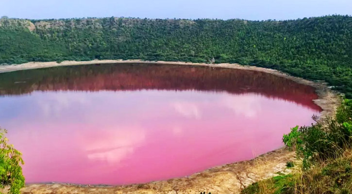 হাজার হাজার বছর আগে তৈরি হয়েছিল এই হ্রদ
