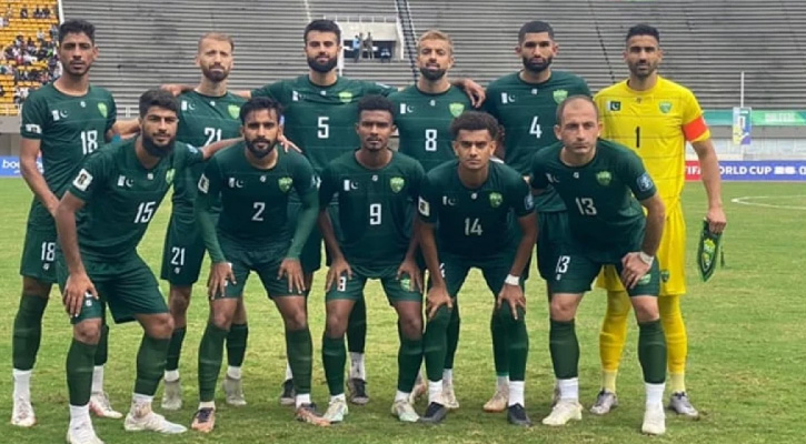 পাকিস্তানকে নিষিদ্ধ করল ফিফা
