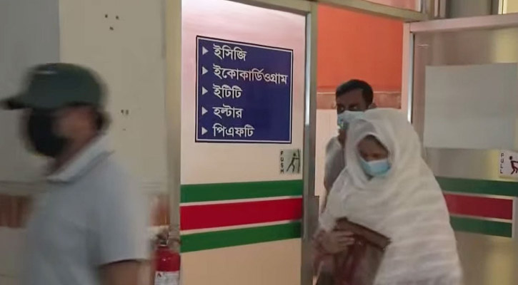 তামিমকে দেখতে হাসপাতালে সাকিবের বাবা-মা