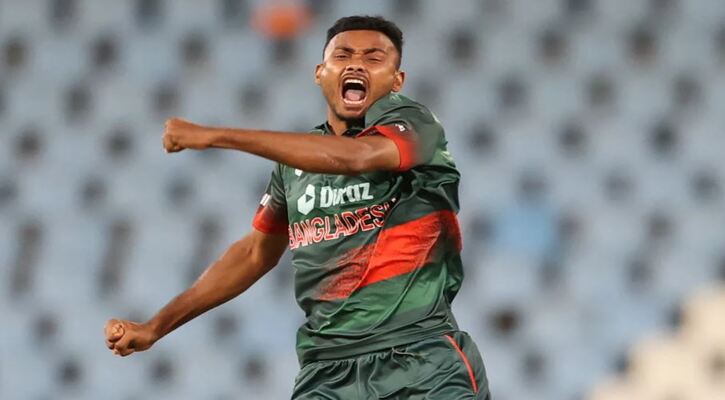 শুরুতেই ৩ উইকেট হারিয়ে চাপে নিউজিল্যান্ড