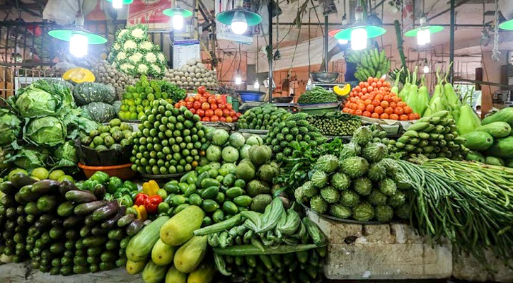 সবজিতে স্বস্তি, আরো কমবে দাম