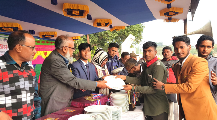 মিরপুরে জাতীয় শীতকালীন ক্রীড়া প্রতিযোগীতার পুরষ্কার বিতরণ