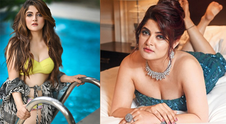 সোশ্যাল মিডিয়ায় ঝড় তুললেন শ্রাবন্তী