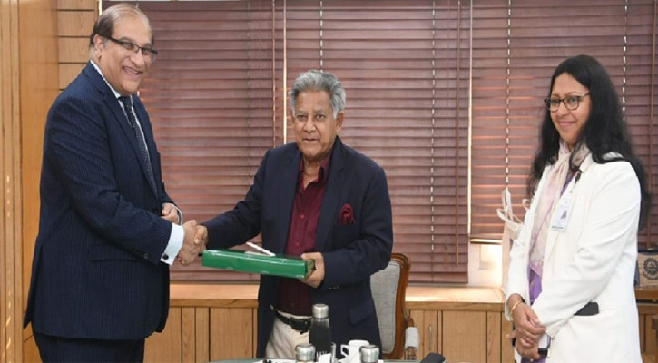নৌপরিবহন উপদেষ্টার সঙ্গে পাকিস্তানের হাইকমিশনারের সাক্ষাৎ অনুষ্ঠিত