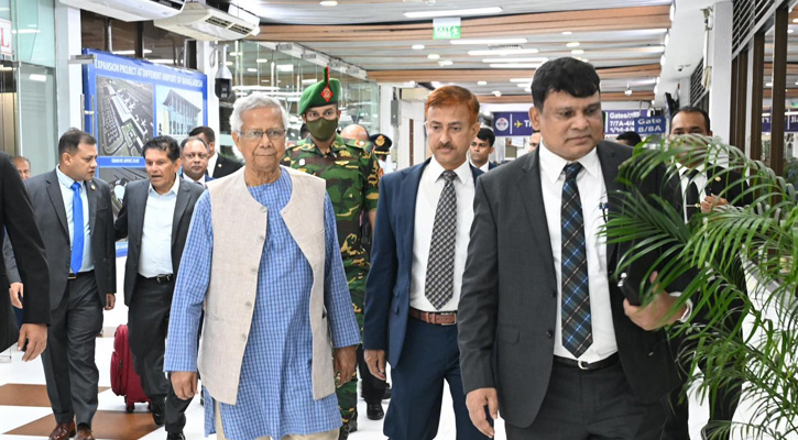 নিউইয়র্ক থেকে ঢাকার পথে প্রধান উপদেষ্টা