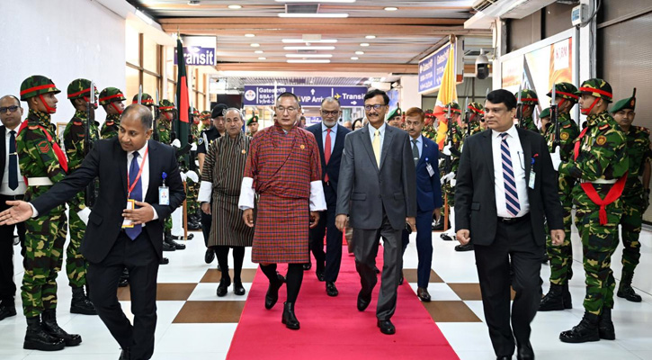 ঢাকা ছাড়লেন ভুটানের প্রধানমন্ত্রী শেরিং তোবগে