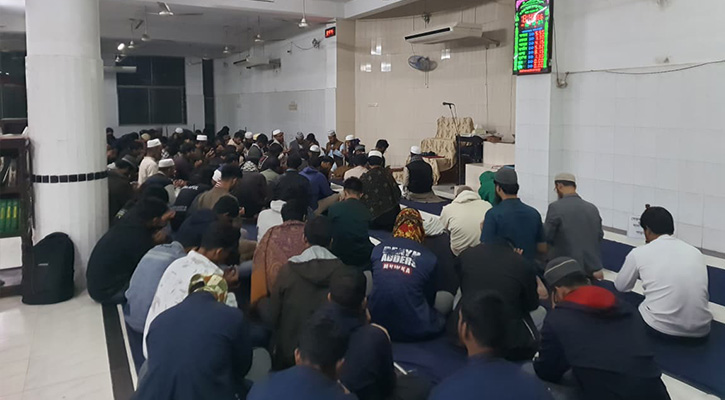 যবিপ্রবিতে  শিক্ষার্থীদের বিক্ষোভ ও দোয়া