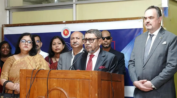 আগামী মাসের মধ্যেই দেশে হাম নিয়ন্ত্রণে আসবে : স্বাস্থ্যমন্ত্রী