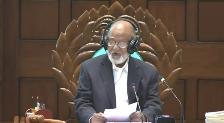 সংসদে সভাপতিত্ব করছেন খন্দকার মোশাররফ হোসেন