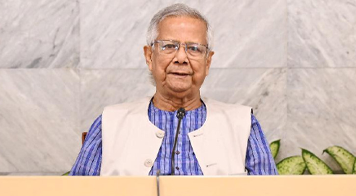 সীমান্তে অতন্দ্র প্রহরীর দায়িত্ব পালন করছে বিজিবি: প্রধান উপদেষ্টা
