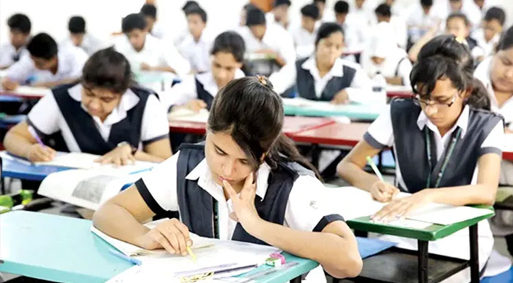 কঠোর হচ্ছে পাবলিক পরীক্ষা