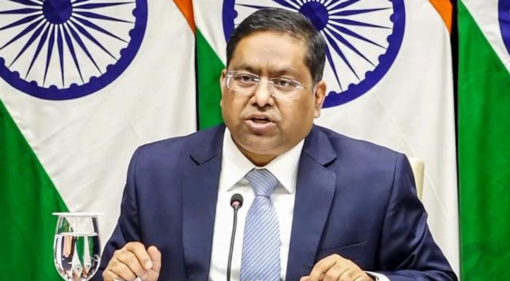 শেখ হাসিনাকে প্রত্যর্পণের অনুরোধ পর্যালোচনা করছে ভারত