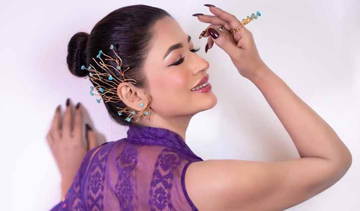 ‘মাস্টার’ সিনেমায় ইউএনও চরিত্রে বাধন
