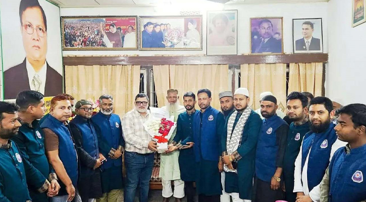নকলায় নবনির্বাচিত এমপির সঙ্গে প্রেসক্লাব নেতৃবৃন্দের শুভেচ্ছা বিনিময়