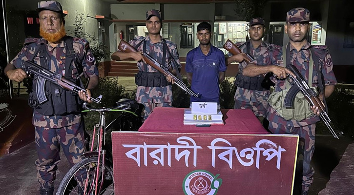 চুয়াডাঙ্গা সীমান্তে কোটি টাকার স্বর্ণের বারসহ যুবক আটক