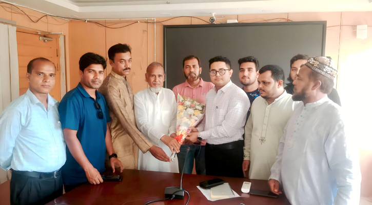 সাটুরিয়ার নবাগত ইউএনওর সঙ্গে প্রেসক্লাব সাংবাদিকদের মতবিনিময়