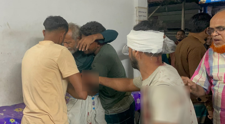 সালথায় দুই পরিবারের সংঘর্ষ, আহত ১০