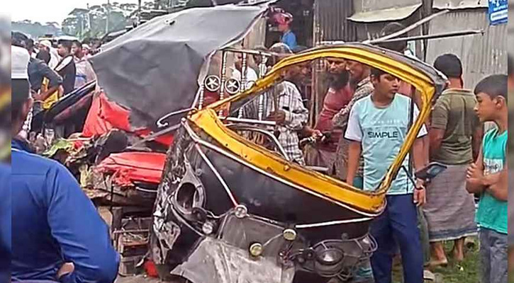 ফরিদপুরে বাস-মাহেন্দ্র মুখোমুখি সংঘর্ষে প্রাণ গেল ৫ জনের