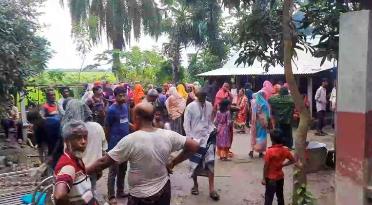 নড়াইলে  ভ্যানচালক সুমনের মরদেহ খাল থেকে উদ্ধার