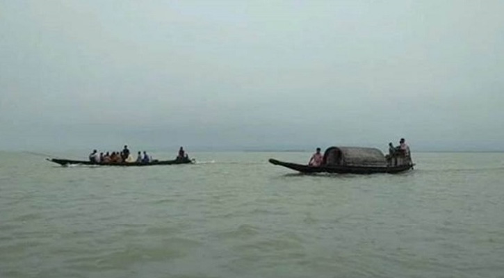 যমুনা নদীতে নৌকা ডুবি, নিখোঁজ ১০