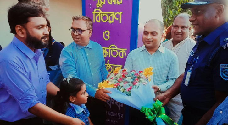পার্বতীপুরে এ্যাফেক রেসিডেনসিয়াল মডেল স্কুলে বার্ষিক পুরস্কার বিতরণ ও সাংস্কৃতিক অনুষ্ঠান