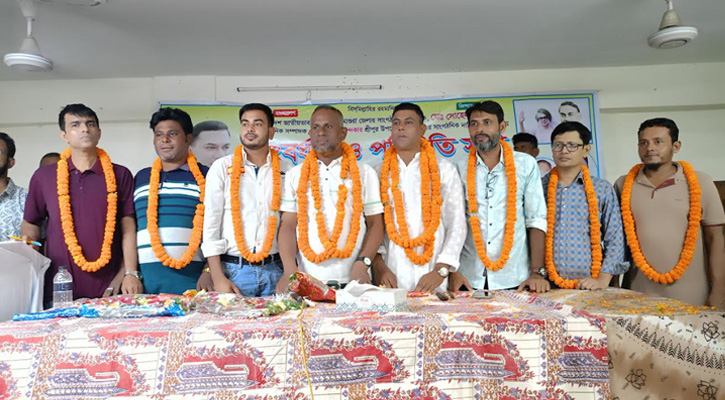 শ্রীপুরে কৃষকদলের সংবর্ধনা ও পরিচিতি সভা অনুষ্ঠিত