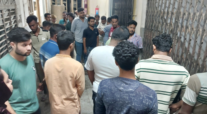 নানাবাড়ি যাওয়ার পথে প্রাণ গেল কলেজ ছাত্রীর