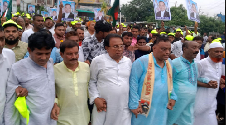 রাজবাড়ীতে জুলাই গণ-অভ্যুত্থান দিবসে বিএনপির বিজয় র‌্যালিতে মানুষের ঢল