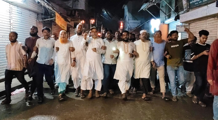 নুরের উপর হামলার প্রতিবাদে গলাচিপায় বিক্ষোভ ও মশাল মিছিল