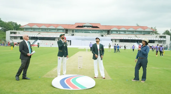 সিলেট টেস্টে টস হেরে ব্যাটিংয়ে বাংলাদেশ