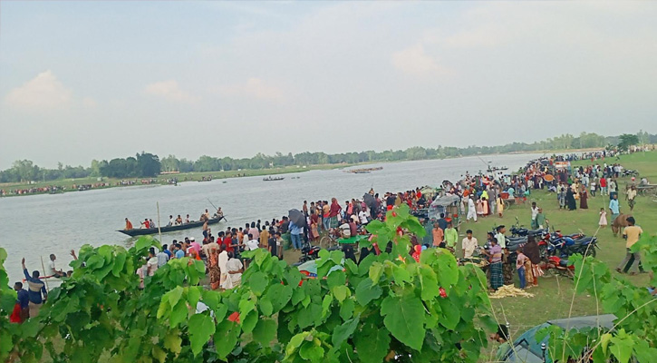 নৌকা ডুবে নিখোঁজ শিশুর লাশ একদিন পর উদ্ধার