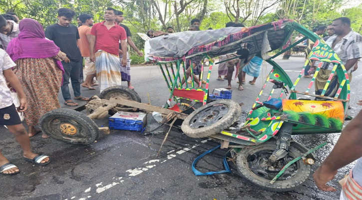 বড়াইগ্রামে সড়ক দুর্ঘটনায় স্বামীর ১১ ঘণ্টা পর স্ত্রী’র মৃত্যু, নিহত বেড়ে ৪