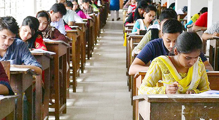 পরীক্ষায় বসেছেন ১২২৬৩২ শিক্ষার্থী, আসনপ্রতি লড়ছেন ৯ জন