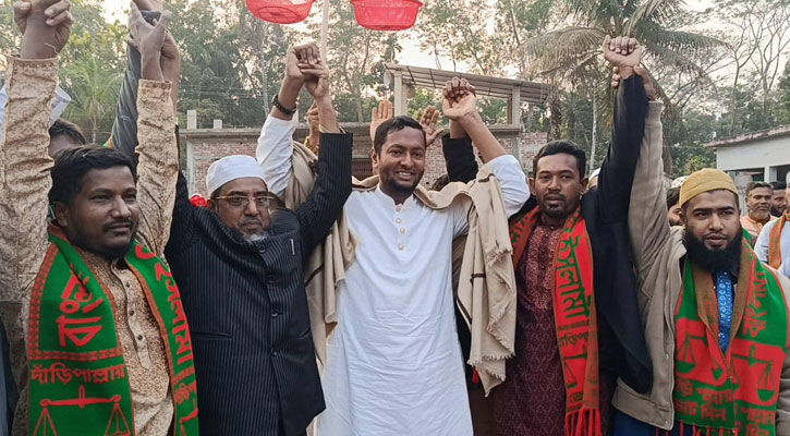 ঝালকাঠিতে গণঅধিকার পরিষদের অর্ধশতাধিক নেতাকর্মীর জামায়াতে ইসলামীতে যোগদান