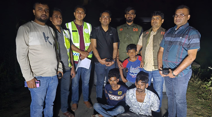 চুয়াডাঙ্গায় সন্তানকে জিম্মি করে মুক্তিপণ দাবি, পুলিশের অভিযানে উদ্ধার; গ্রেপ্তার ২