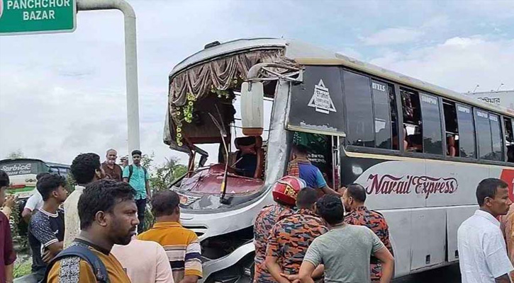 ঢাকা-ভাঙ্গা এক্সপ্রেসওয়েতে ৪ বাসের সংঘর্ষ, আহত ২৫