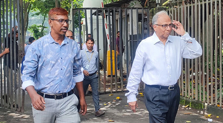 শেখ হাসিনার বিরুদ্ধে মাহমুদুর রহমানের সাক্ষ্যগ্রহণ শুরু