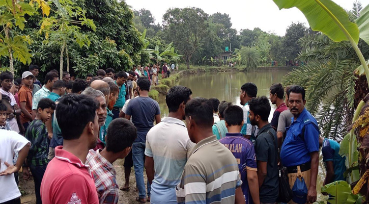 রাজশাহীতে পুকুরে অজ্ঞাত ব্যক্তির লাশ উদ্ধার