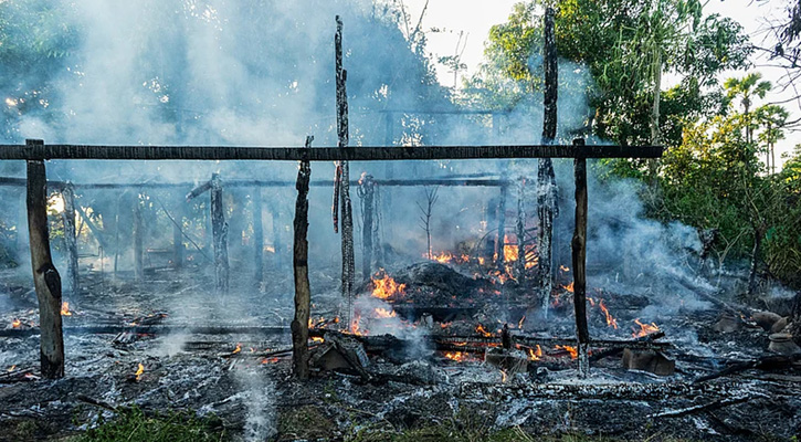 রাখাইনে হাসপাতালে জান্তার বিমান হামলা, নিহত অন্তত ৩১