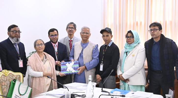 গভীর সমুদ্রে গবেষণা ও সমস্যা চিহ্নিত করতে গুরুত্বারোপ প্রধান উপদেষ্টার