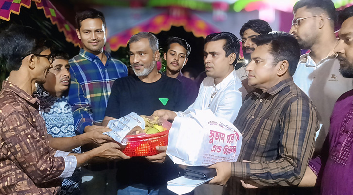 মাদারগঞ্জে যুবদল, স্বেচ্ছাসেবকদল ও ছাত্রদলের পূজামণ্ডপ পরিদর্শন