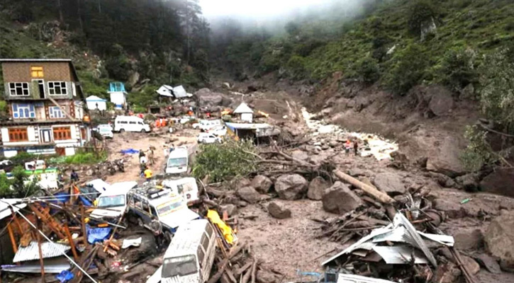 জম্মু-কাশ্মিরে ভূমিধসে নিহত সংখ্যা বেড়ে  ৩১, আরও নিখোঁজ আশঙ্কা