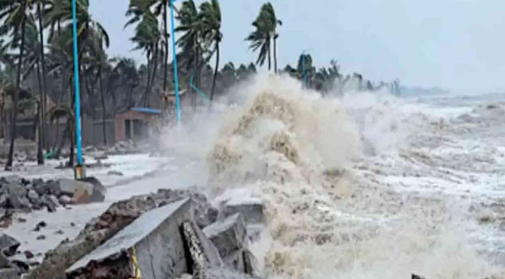ভারতের  অন্ধ্রপ্রদেশ উপকূলে ঘূর্ণিঝড় ‘মোন্থা’র আঘাত