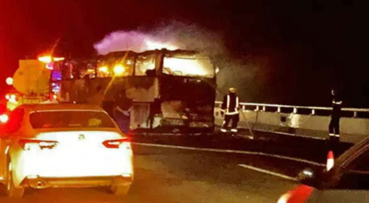 মক্কা–মদিনা রুটে ভয়াবহ দুর্ঘটনা: নিহত অন্তত ৪২ ভারতীয় ওমরাহযাত্রী