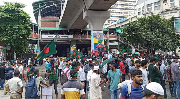 জুলাই সনদ দাবিতে আজও শাহবাগ অবরোধ, বন্ধ যান চলাচল