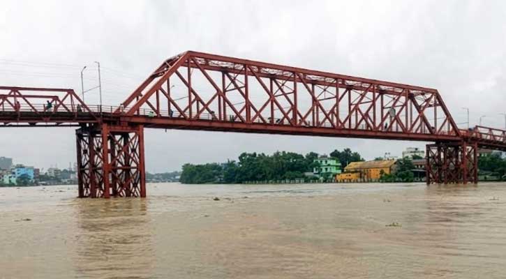 সিলেটে বিপৎসীমা ছাড়িয়েছে সুরমা-কুশিয়ারার পানি