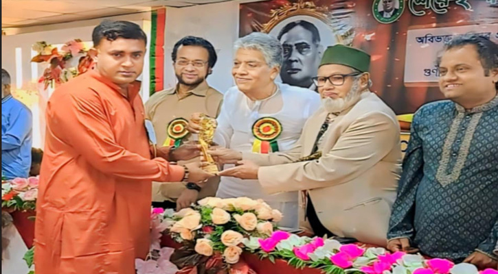 এশিয়ান লিডারশিপ অ্যাওয়ার্ড পেলেন মোংলার কৃতি সন্তান মৃধা ফারুকুল ইসলাম