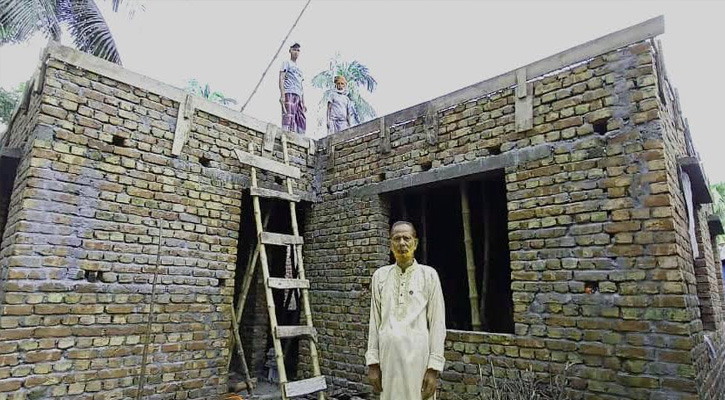 কালীগঞ্জে অসচ্ছল মুক্তিযোদ্ধাদের জন্য নির্মিত হচ্ছে বীরনিবাস